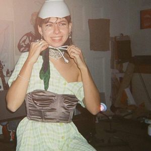 Meet your Posher, Pauline